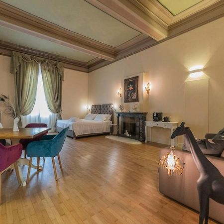 Aldrovandi Luxury Suites And Apartment Bologna Exterior foto