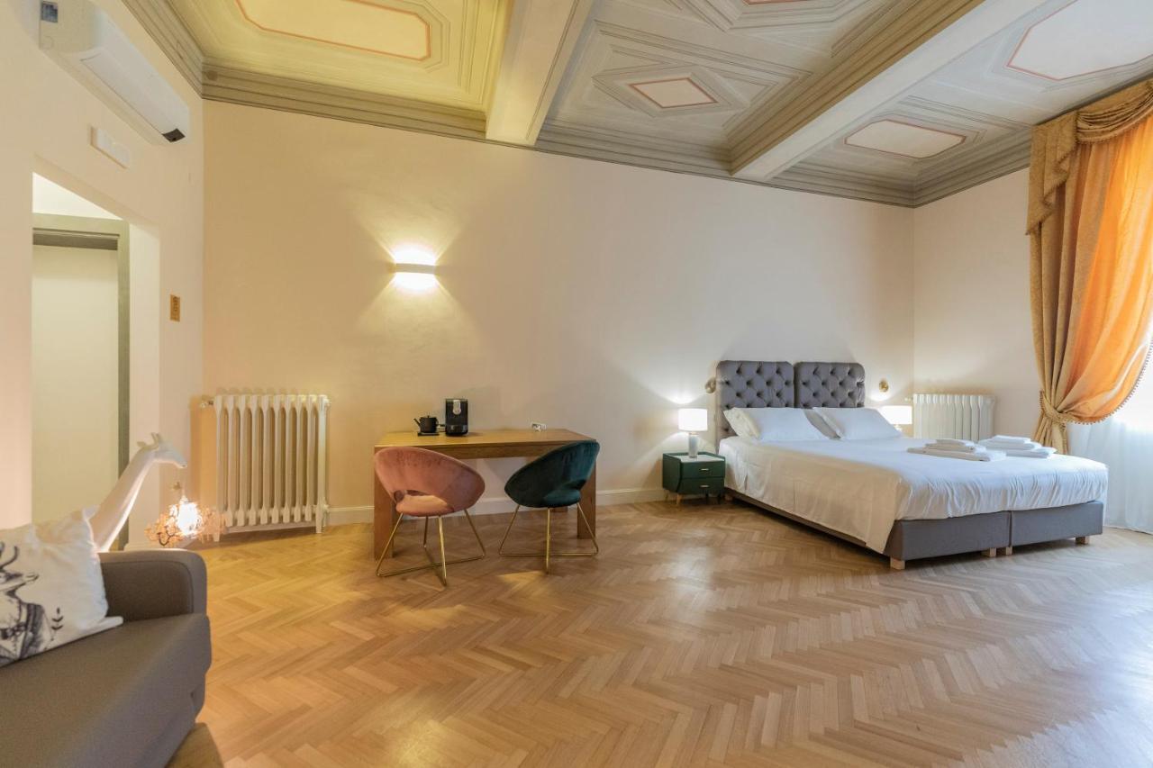 Aldrovandi Luxury Suites And Apartment Bologna Exterior foto