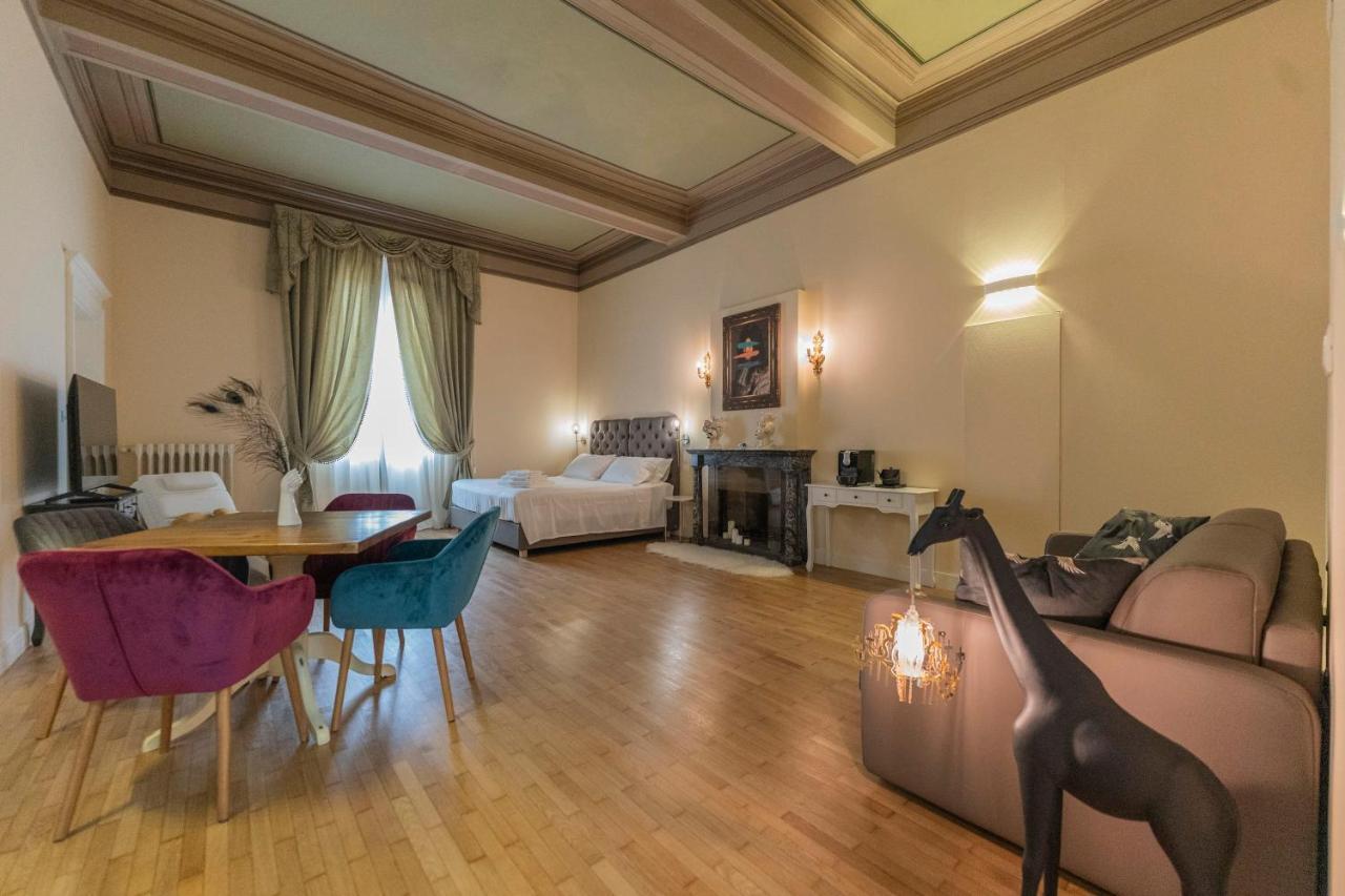 Aldrovandi Luxury Suites And Apartment Bologna Exterior foto