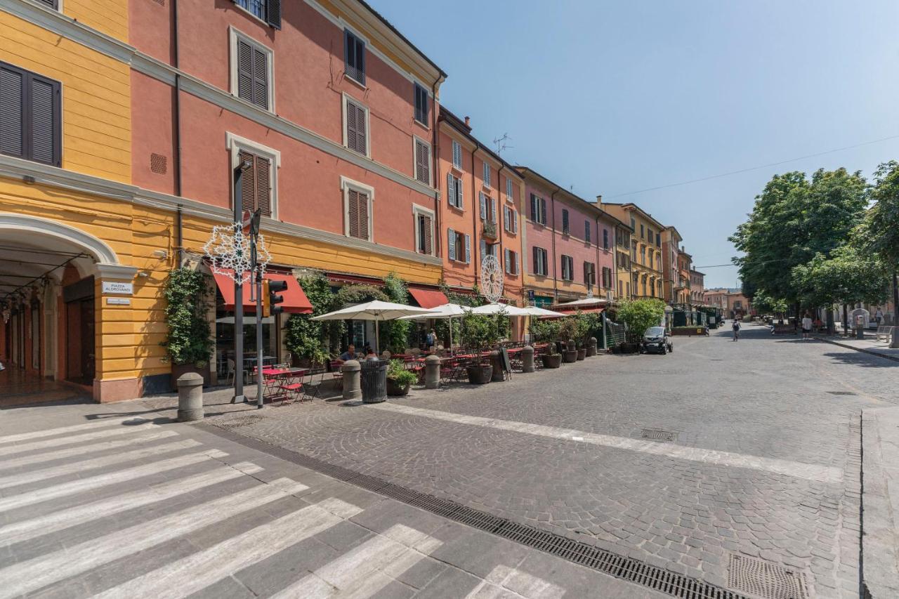 Aldrovandi Luxury Suites And Apartment Bologna Exterior foto