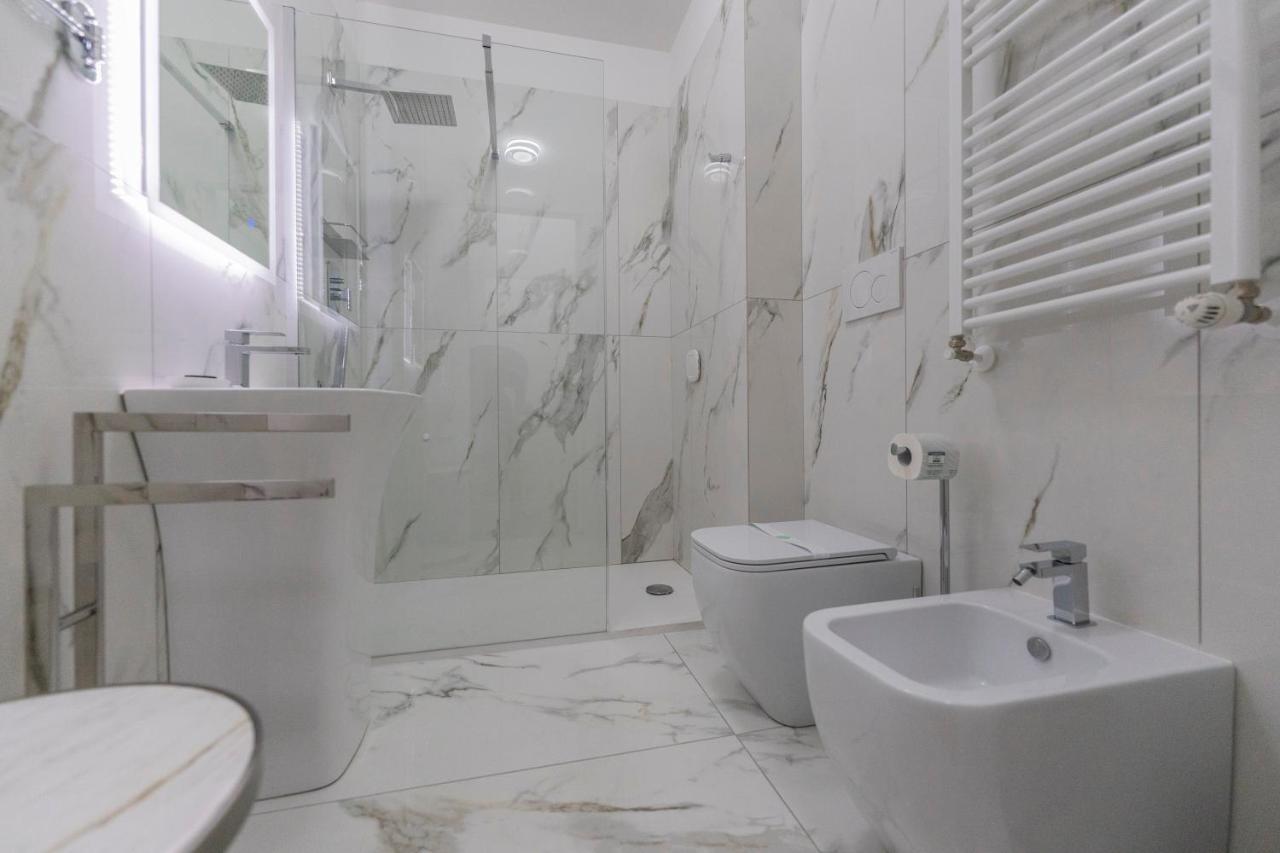 Aldrovandi Luxury Suites And Apartment Bologna Exterior foto