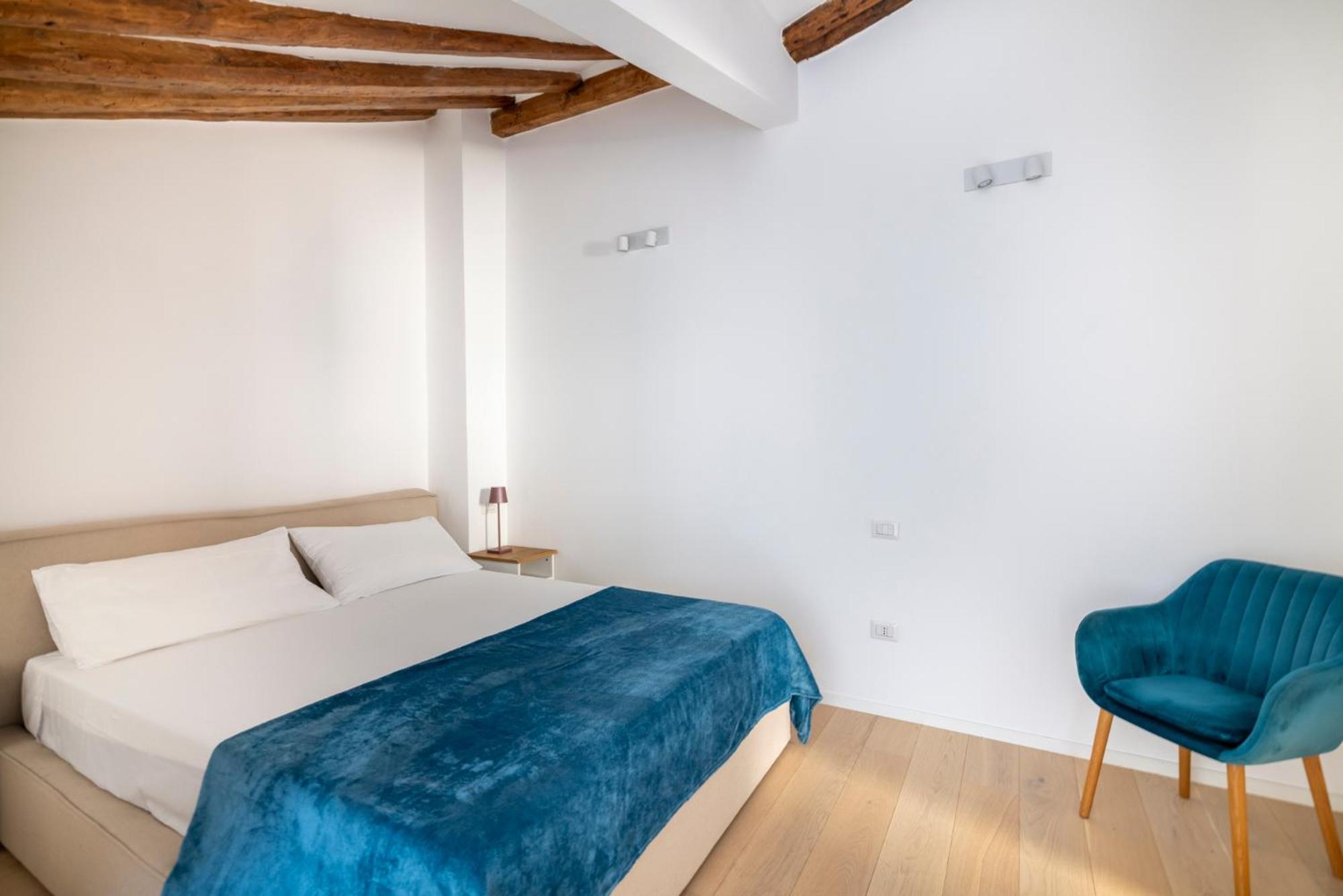 Aldrovandi Luxury Suites And Apartment Bologna Exterior foto